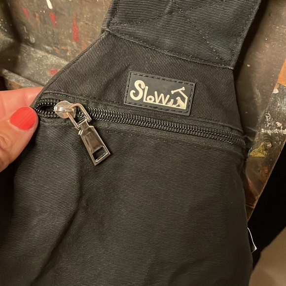 SLOW Dog Carrier - Picture 5 of 13